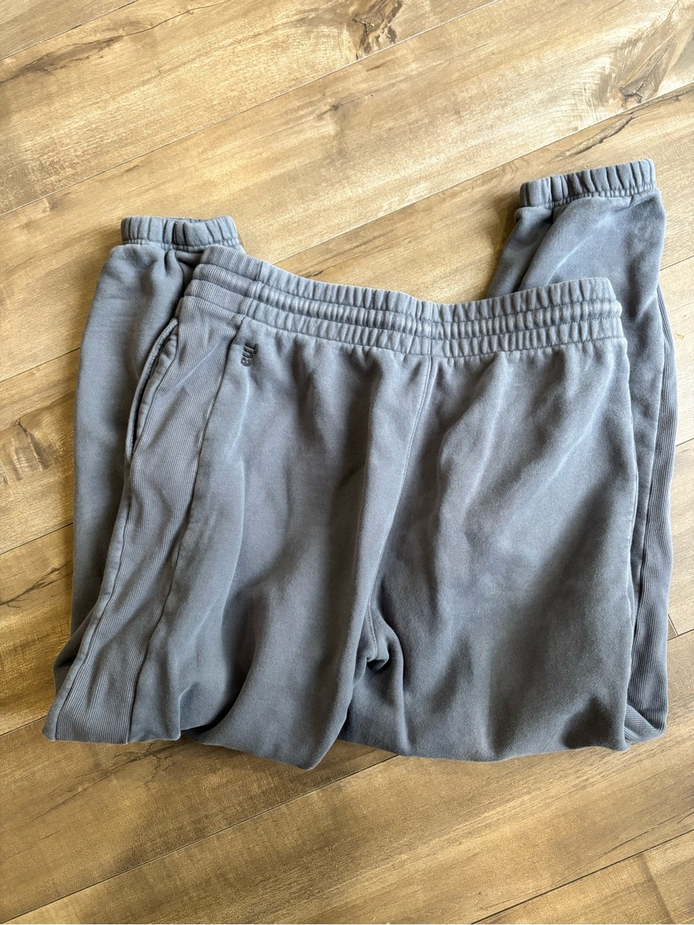 Aritzia TNA Cozy Fleece Boyfriend Jogger Pants